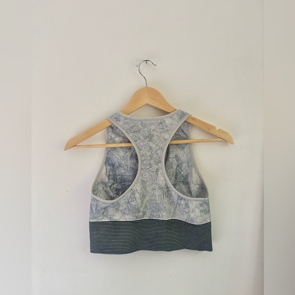 LULULEMON | ebb to train sports bra | size 8 - Picture 4 of 5